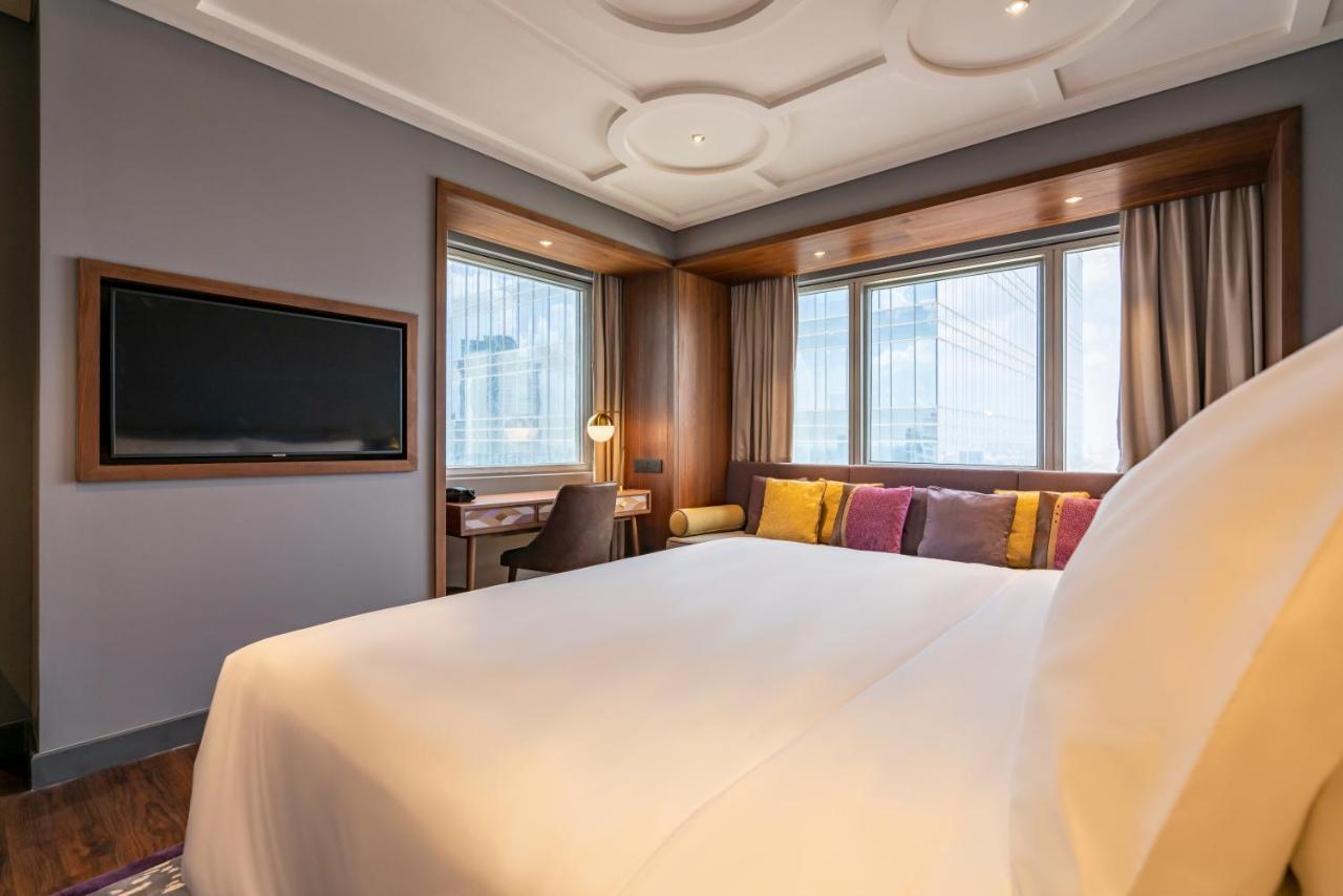 Fusion Original Saigon Centre Hotel Ho Chi Minh City Exterior photo Deluxe Room